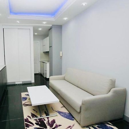 Appartement Coquet En Plein Coeur De Montmartre Paris Luaran gambar