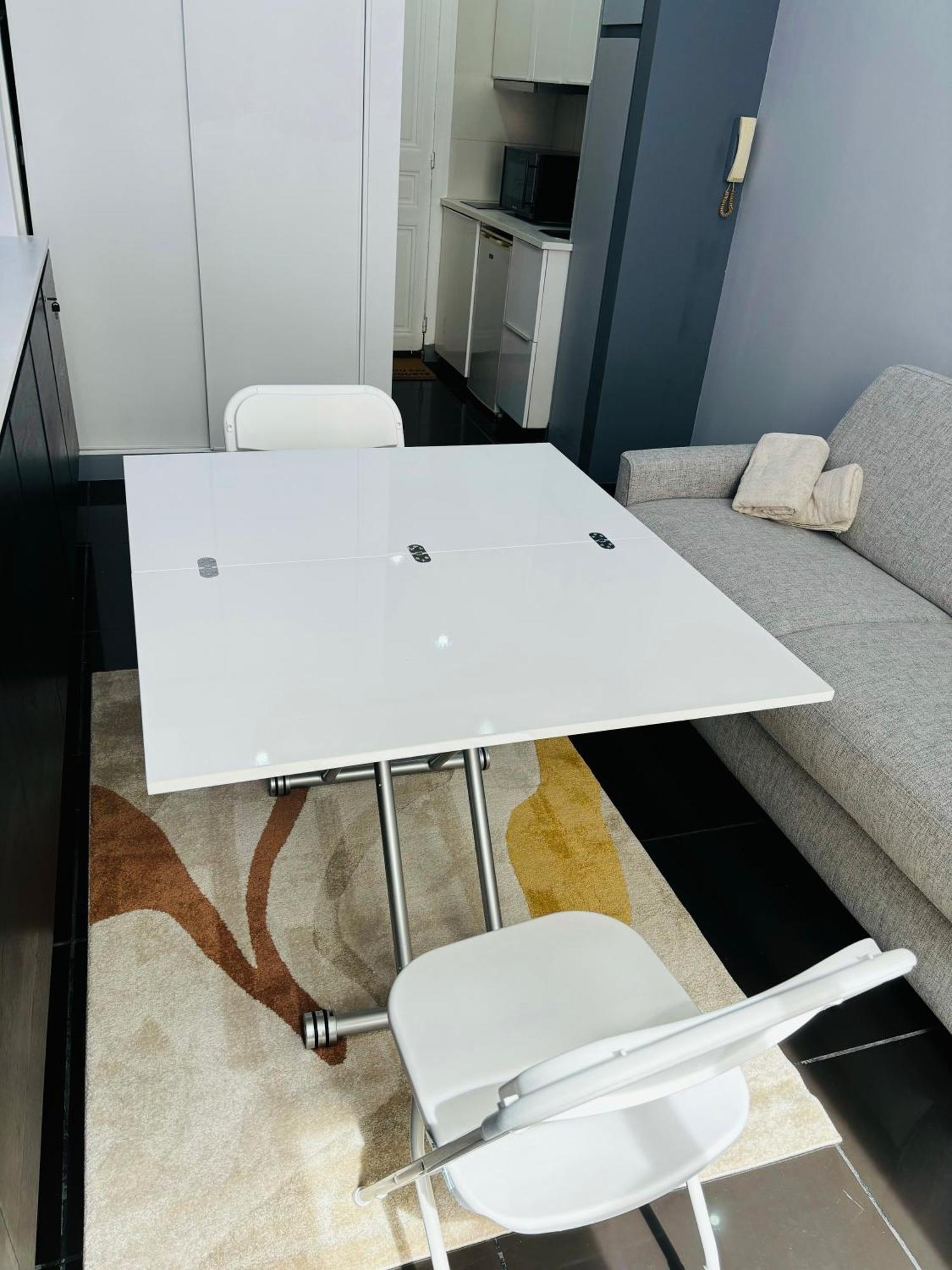 Appartement Coquet En Plein Coeur De Montmartre Paris Luaran gambar